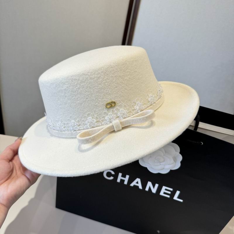 Dior top hat 012603